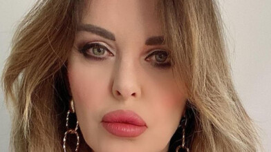 Chi è Alba Parietti? Opera Omnia sulla Vita Professionale e Sentimentale