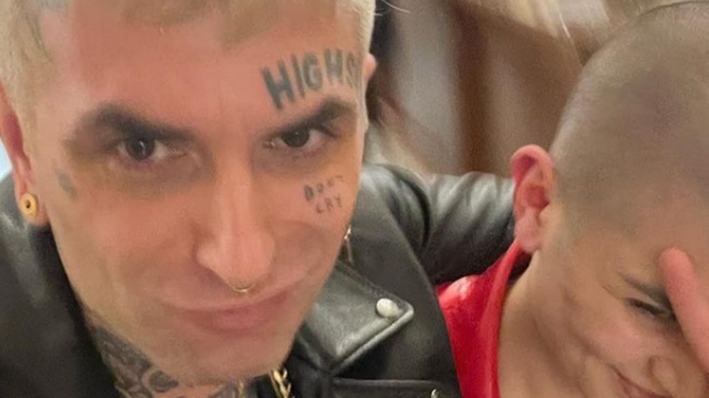 Chi è Highsnob Sanremo 2022? Hu, Età, Nome, Storia e Instagram