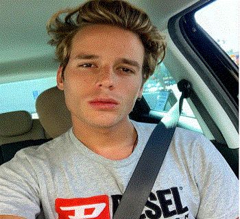 Chi è Aaron Nielsen: Biografia, Età, Lavoro, Fidanzata e Riccanza Deluxe