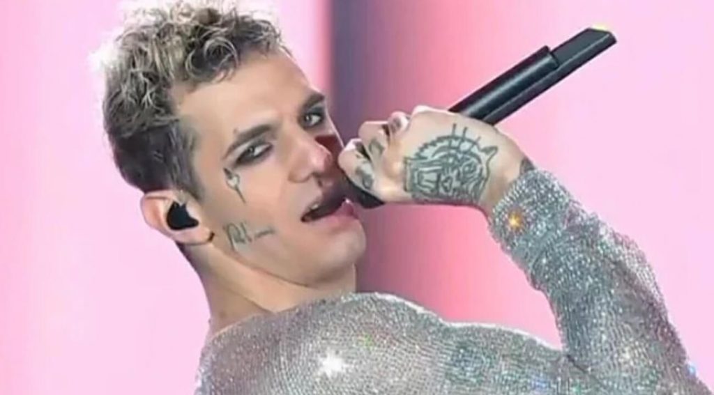 Achille Lauro Testo “Domenica” Sanremo 2022: Testo, Voti e Video
