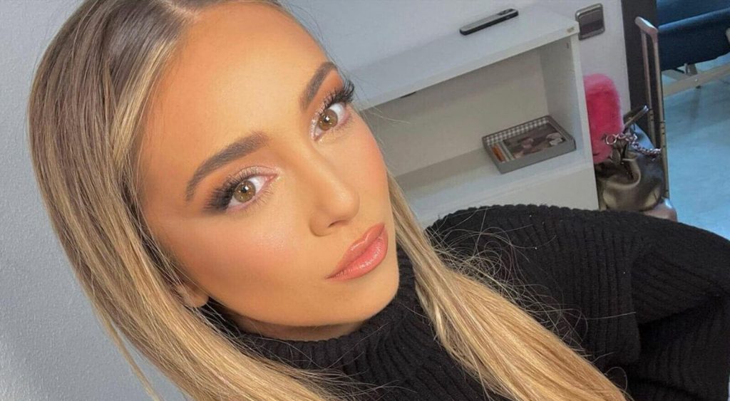 Chi è Ana Mena Sanremo 2022: Età, Altezza, Fidanzato del Milan e Instagram