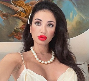 Chi è Camilla Neuroni Riccanza Deluxe: Biografia, Età e Lavoro