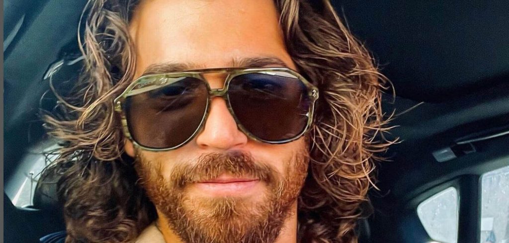 Can Yaman lascia l’Italia: l’ex manager Andrea Di Carlo “al veleno” su Instagram