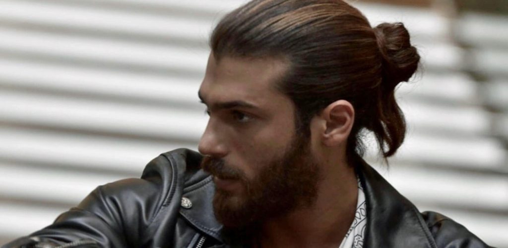 Profumo Can Yaman: Prezzo, Di Cosa Sa e Come Averlo in Sconto