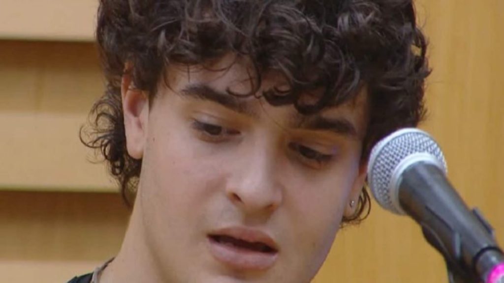 Amici 25, chi è davvero Gard: tutto quello che sappiamo su di lui | Cosa si nasconde nel suo passato