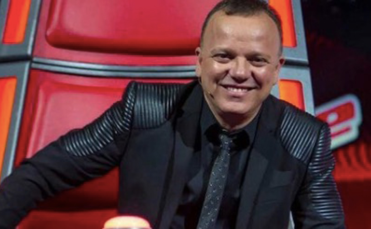 Chi è Gigi D’Alessio: Biografia, Età, Carriera, The voice Senior e Instagram