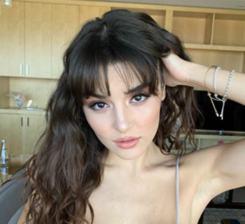 Chi è Hande Ercel: Biografia, Età, Fidanzato, Nuova Serie e Instagram