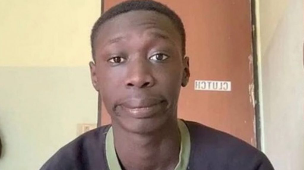 Chi è Khaby Lame? Età, Fidanzata Zaira, Origini, Red Carpet e Guadagni