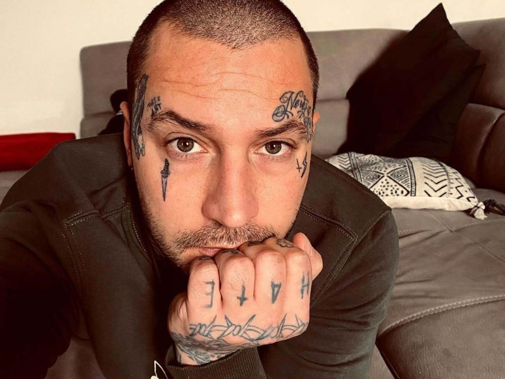 Manuel Vallicella è Morto: il Ricordo a Uomini e Donne e di Ludovica Valli