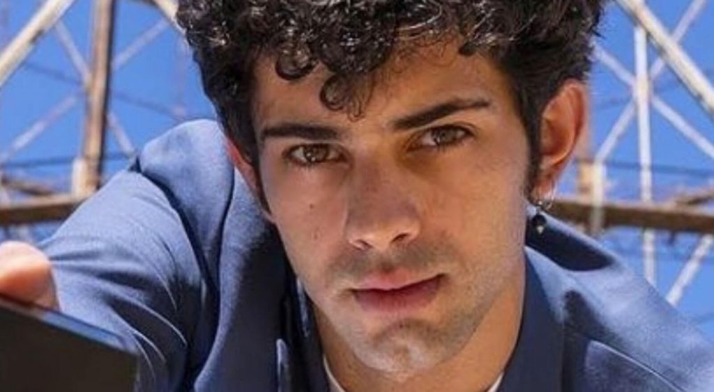 Massimiliano Caiazzo? Ecco dove lo abbiamo visto prima di Mare Fuori