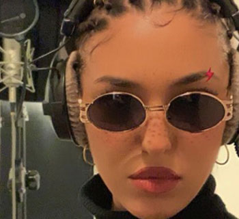 Chi è Miriam Ayaba: Biografia, Età, Canzoni e The Voice 2019