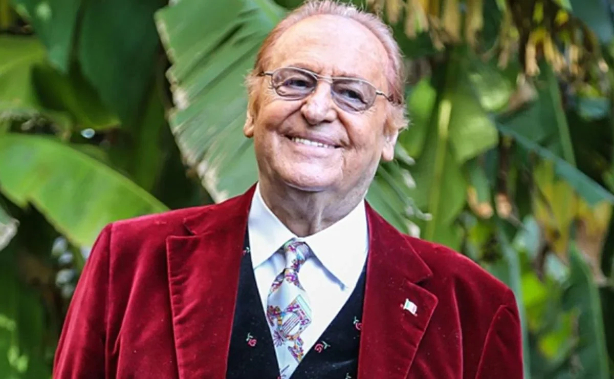 Tutto su Renzo Arbore: dai legami con Lory Del Santo e Moana Pozzi fino ad arrivare alla perdita di un figlio mai nato