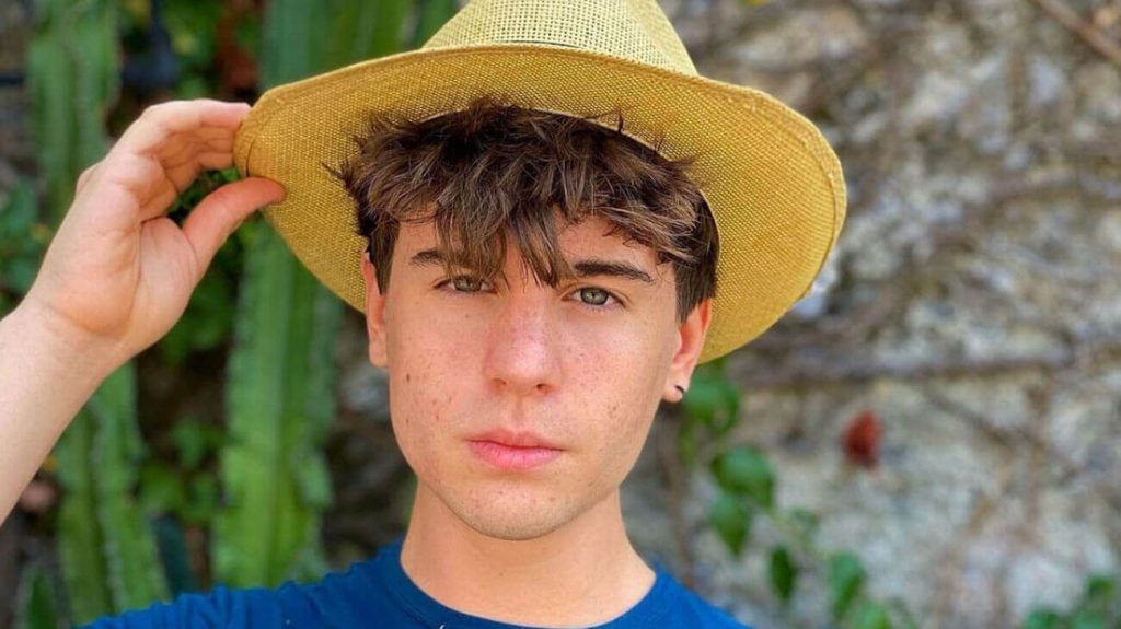 Chi è Simone Meli Bake Off Italia 2021? Biografia, Età, Instagram