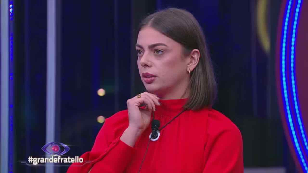 Grande Fratello, Benedetta apre il suo cuore: cos’ha detto su Domenico | Valentina però replica